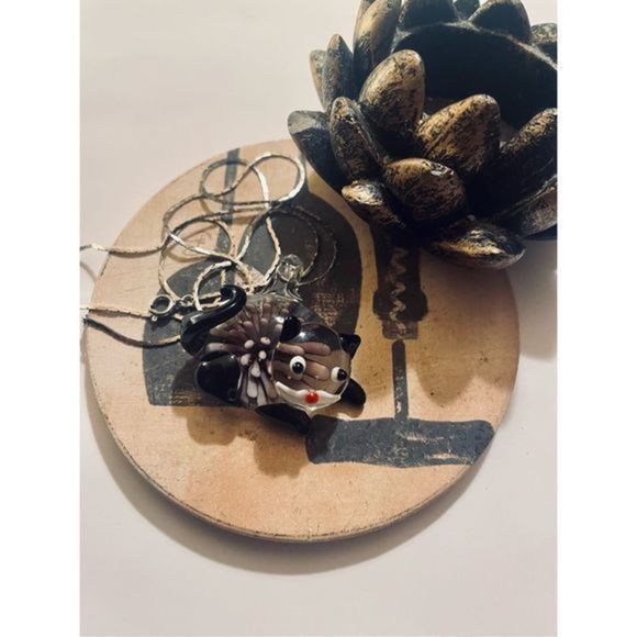 Pretty VINTAGE GLASS FLOWER KITTY NECKLACE - Picture 6 of 7